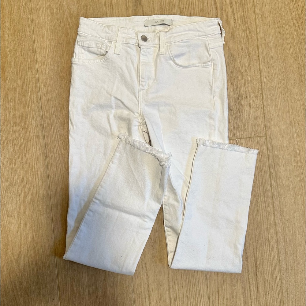 EUC Joe’s Jeans | The Lara Mid-Rise Cigarette Raw Hem in White Size 25